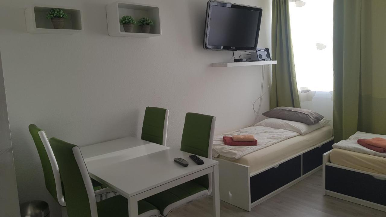 Sonniges Modernes Appartement Hoehenberg Cologne Exterior photo
